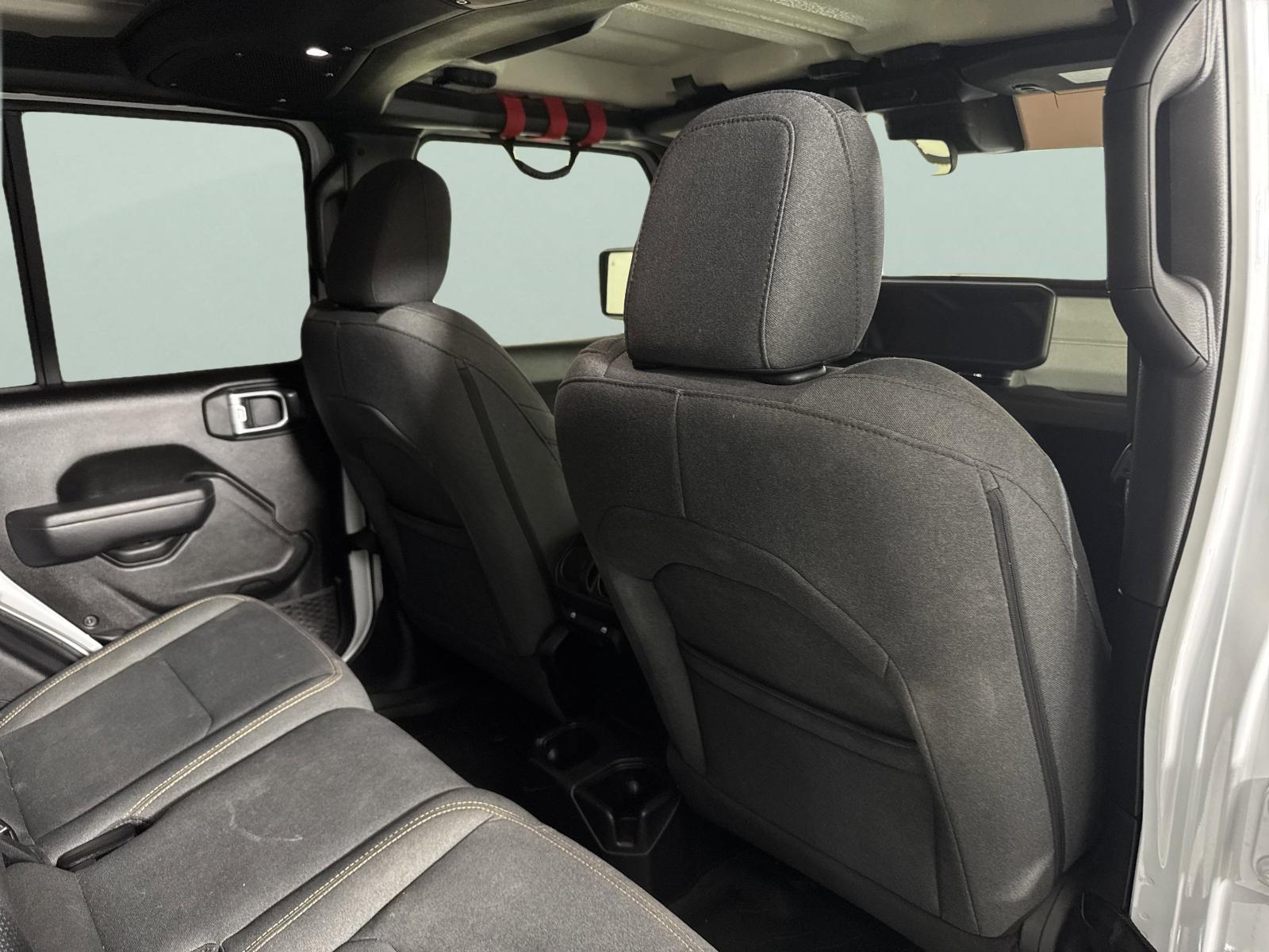 2024 Jeep Gladiator Vehicle Photo in GEORGETOWN, TX 78626-7508