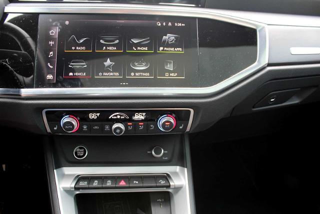 2024 Audi Q3 Vehicle Photo in HOUSTON, TX 77090