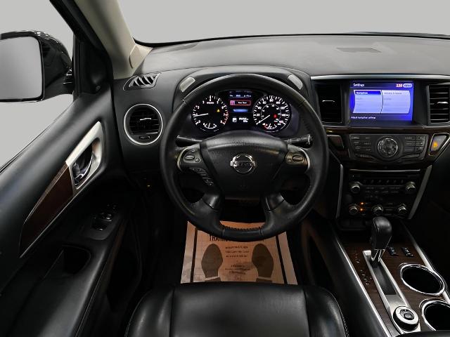 2015 Nissan Pathfinder Vehicle Photo in Appleton, WI 54913