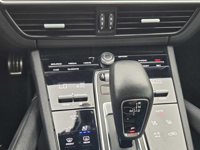 2019 Porsche Cayenne Vehicle Photo in DENTON, TX 76210-9321