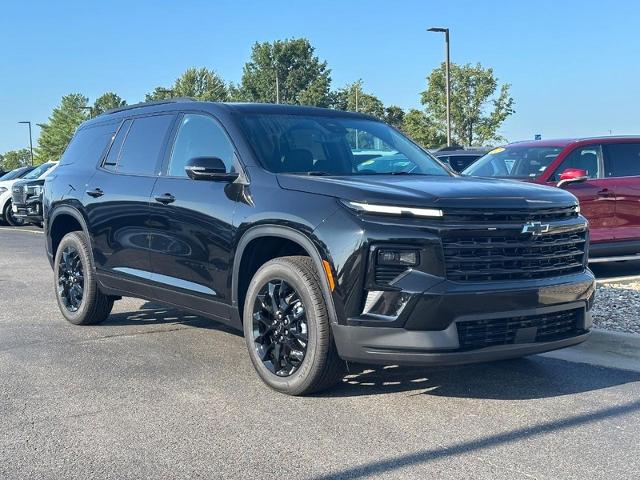 2026 Chevrolet Traverse Vehicle Photo in COLUMBIA, MO 65203-3903