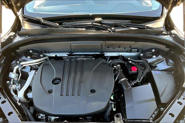 2022 Volvo XC60 Vehicle Photo in Houston, TX 77007