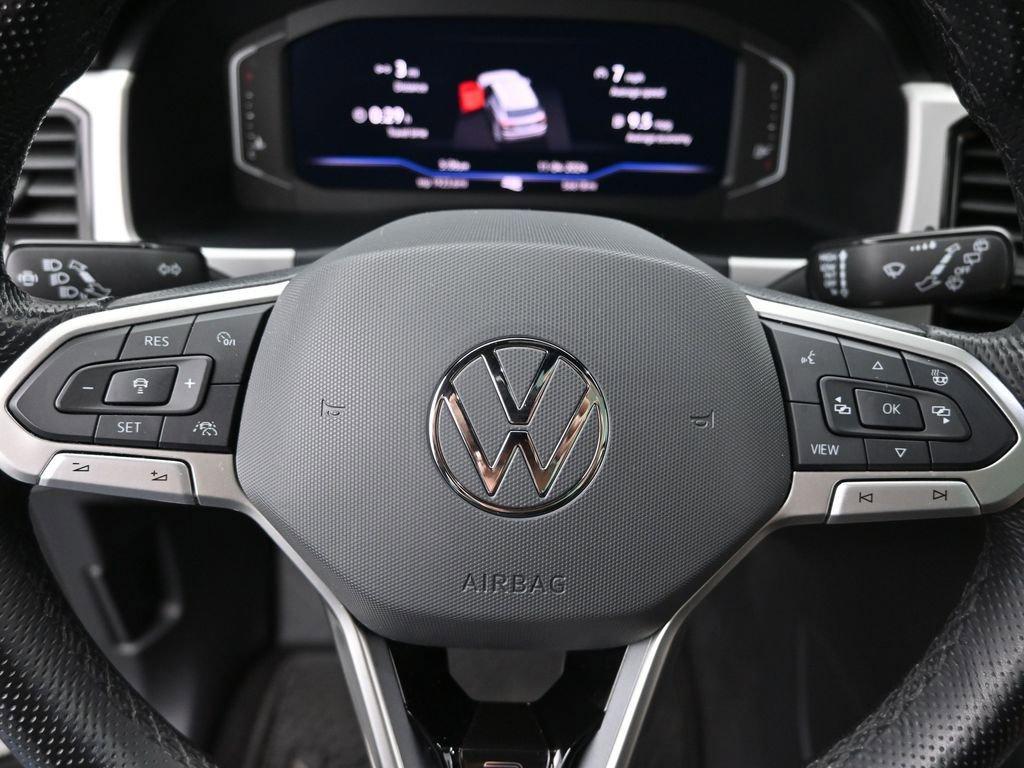 2022 Volkswagen Atlas Cross Sport Vehicle Photo in Marion, IA 52302