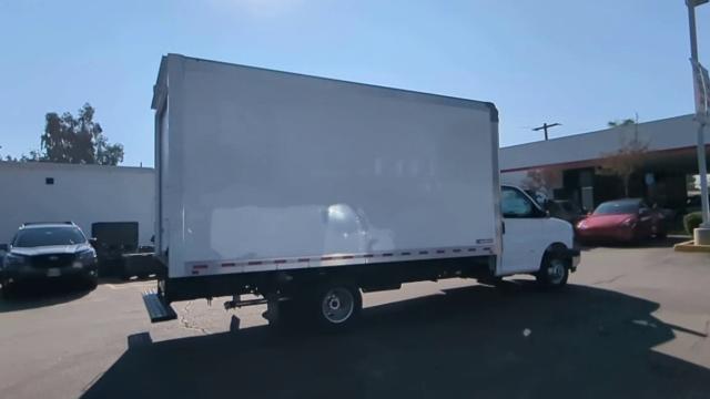 2024 GMC Savana Cutaway 3500 Vehicle Photo in PASADENA, CA 91107-3803