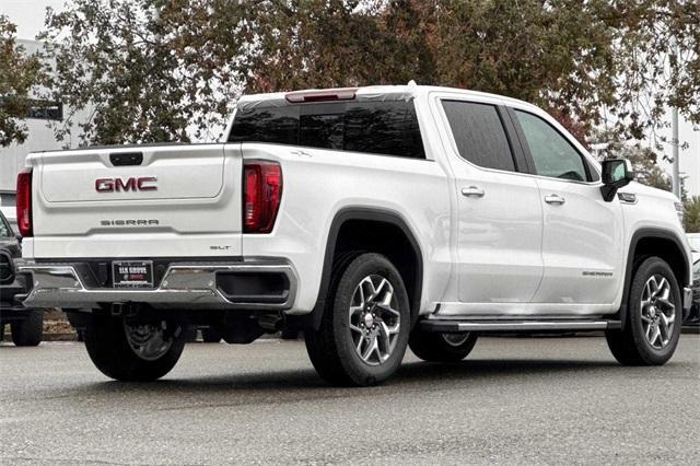 2025 GMC Sierra 1500 Vehicle Photo in ELK GROVE, CA 95757-8703