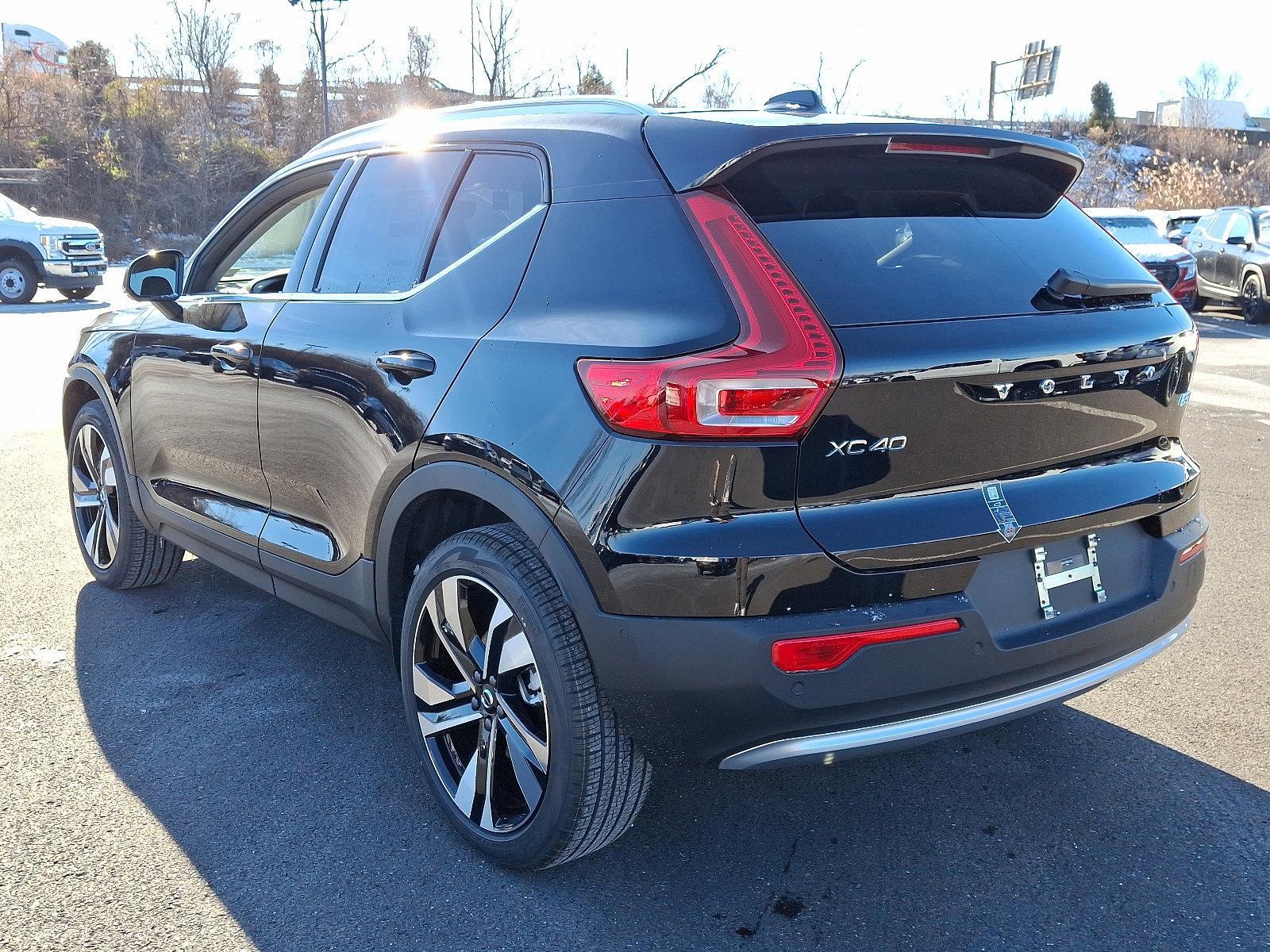2025 Volvo XC40 Vehicle Photo in Trevose, PA 19053