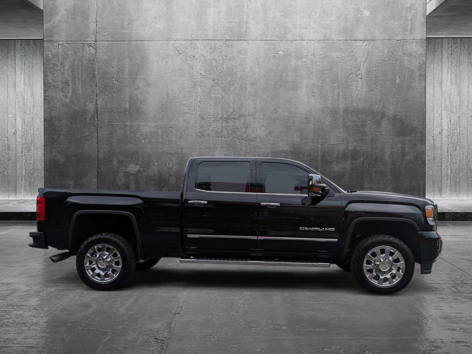 2017 GMC Sierra 2500HD Vehicle Photo in SPOKANE, WA 99212-2978