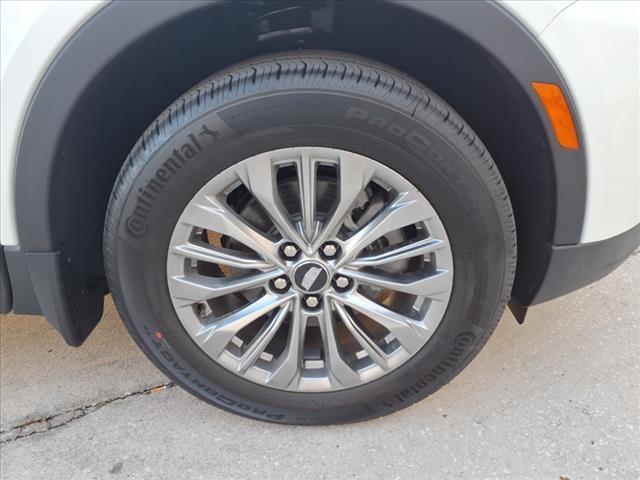 2025 Cadillac XT4 Vehicle Photo in TAMPA, FL 33612-3404