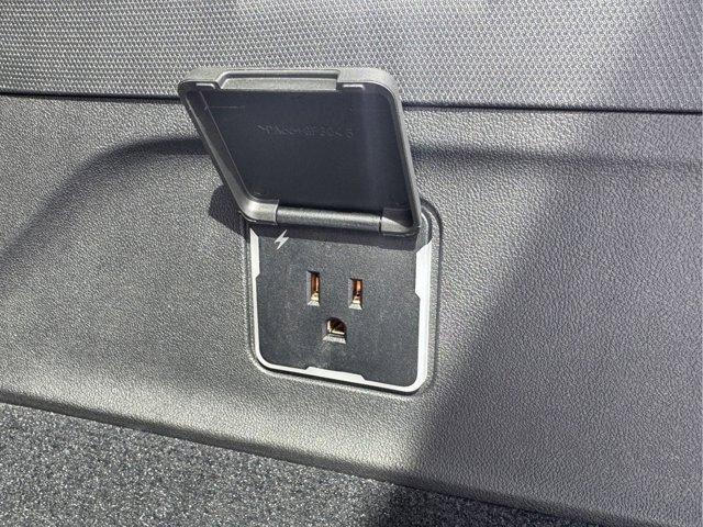 2025 Cadillac Escalade IQ Vehicle Photo in LEOMINSTER, MA 01453-2952