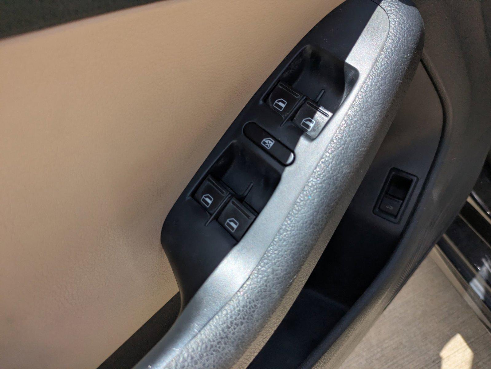 2012 Volkswagen Jetta Sedan Vehicle Photo in Winter Park, FL 32792