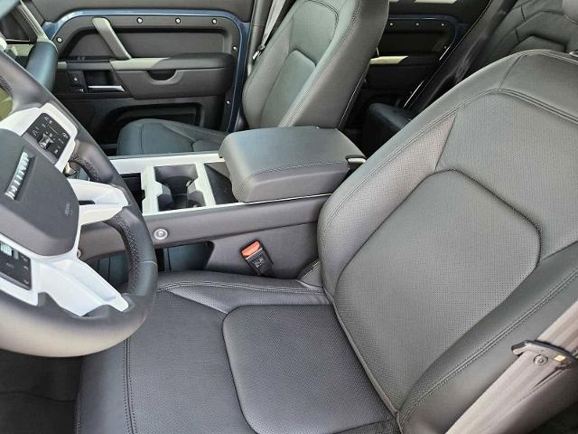 2025 Defender Vehicle Photo in AUSTIN, TX 78717