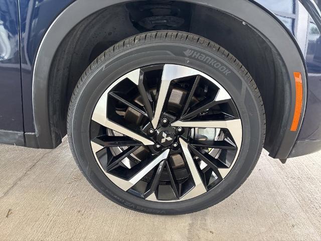 2023 Mitsubishi Outlander Vehicle Photo in MANHATTAN, KS 66502-5036