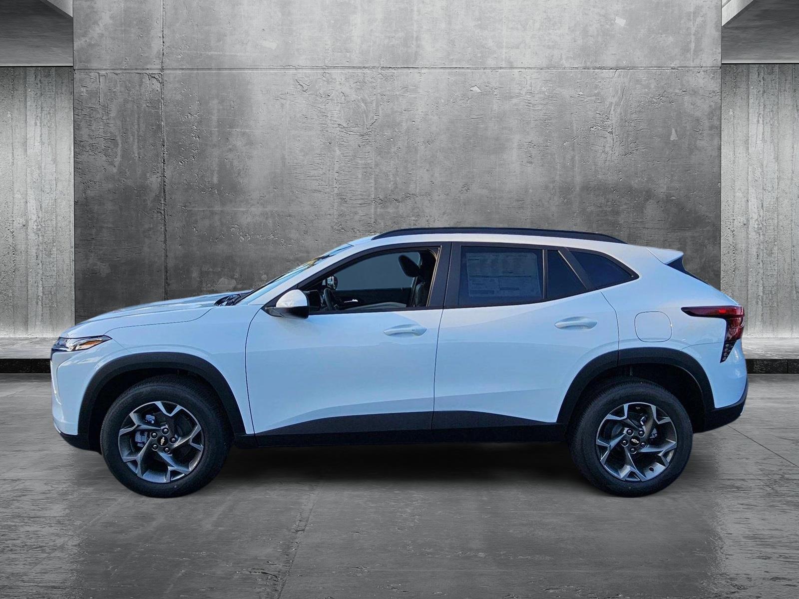 2025 Chevrolet Trax Vehicle Photo in GREENACRES, FL 33463-3207