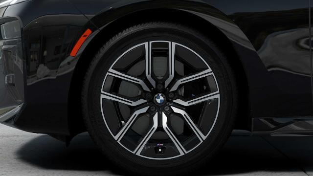 2025 BMW 740i xDrive Vehicle Photo in GRAPEVINE, TX 76051