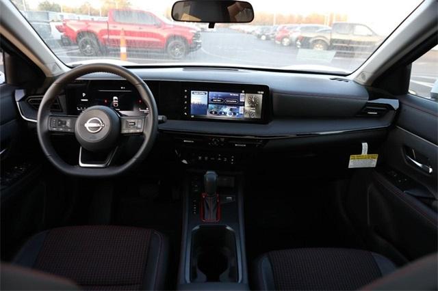 2025 Nissan Kicks Vehicle Photo in Hazelwood, MO 63042