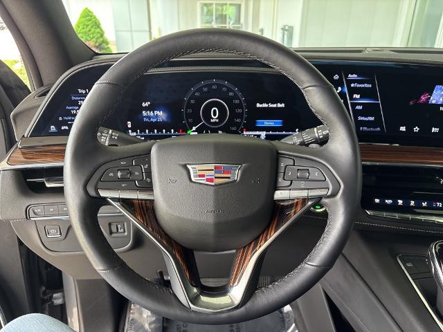 2022 Cadillac Escalade Vehicle Photo in MANHATTAN, KS 66502-5036