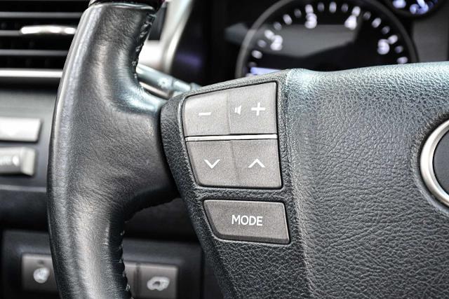 2013 Lexus LX 570 Vehicle Photo in DALLAS, TX 75235