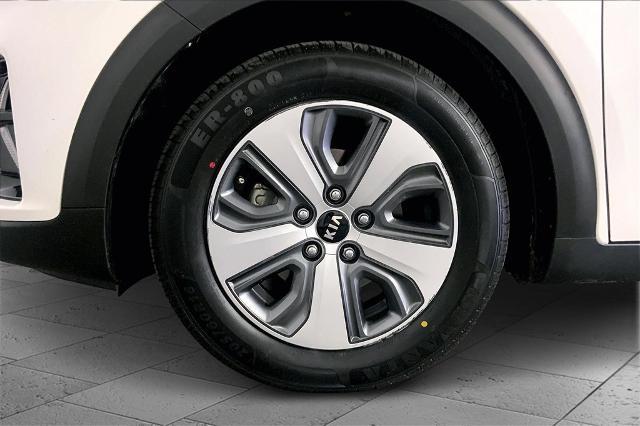 2021 Kia Niro Vehicle Photo in Lees Summit, MO 64086