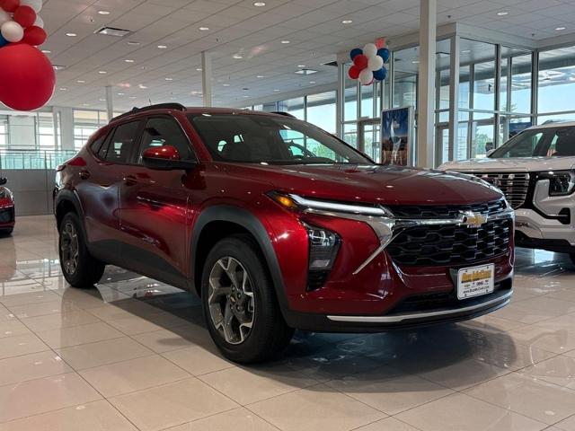 2025 Chevrolet Trax Vehicle Photo in COLUMBIA, MO 65203-3903