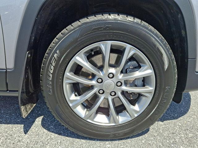 2020 Jeep Cherokee Vehicle Photo in HARRISBURG, PA 17111-1033