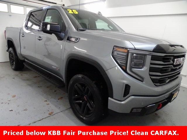 2025 GMC Sierra 1500 AT4 Crew Cab 4WD