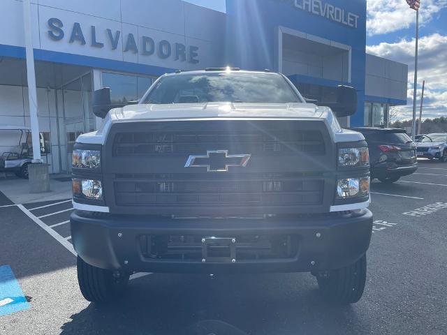 2024 Chevrolet Silverado 4500 HD Vehicle Photo in GARDNER, MA 01440-3110