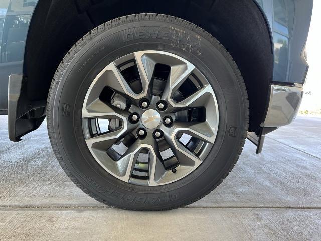 2024 Chevrolet Silverado 1500 Vehicle Photo in MANHATTAN, KS 66502-5036