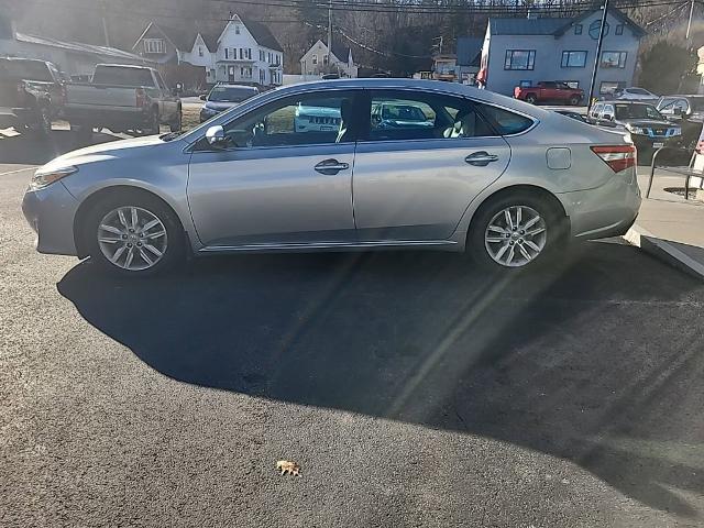 Used 2015 Toyota Avalon Limited with VIN 4T1BK1EBXFU167160 for sale in Ludlow, VT