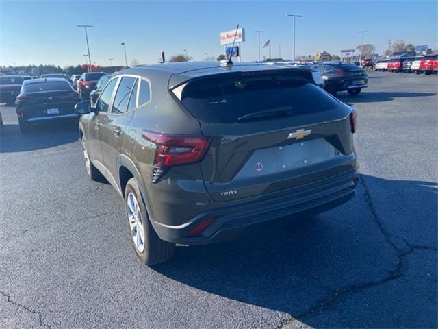 2024 Chevrolet Trax Vehicle Photo in LEWES, DE 19958-4935