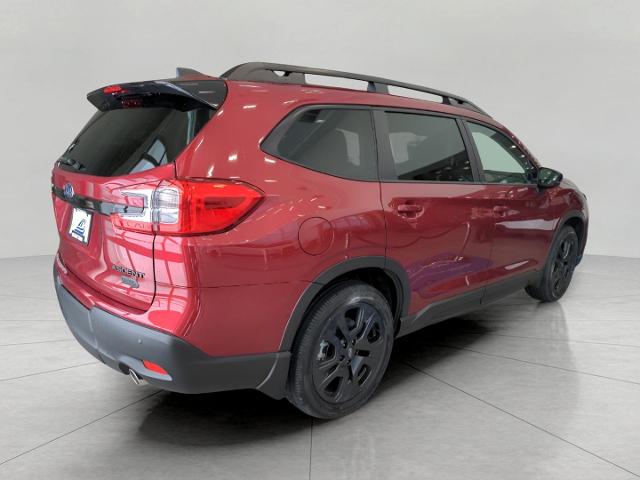 2025 Subaru Ascent Vehicle Photo in Green Bay, WI 54304