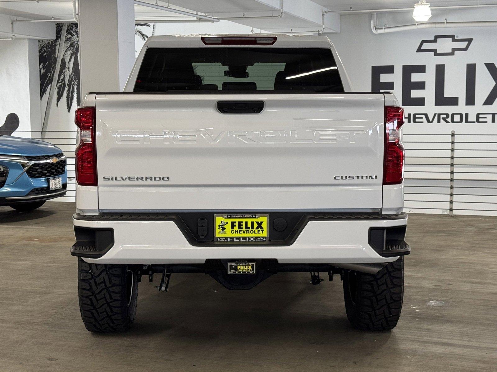 2025 Chevrolet Silverado 1500 Vehicle Photo in LOS ANGELES, CA 90007-3794