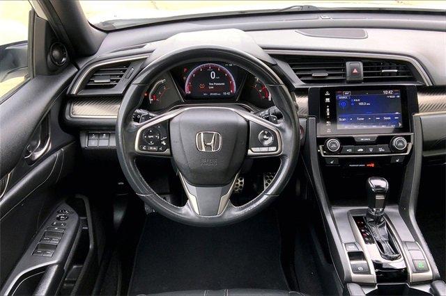 2018 Honda CIVIC Vehicle Photo in TOPEKA, KS 66609-0000