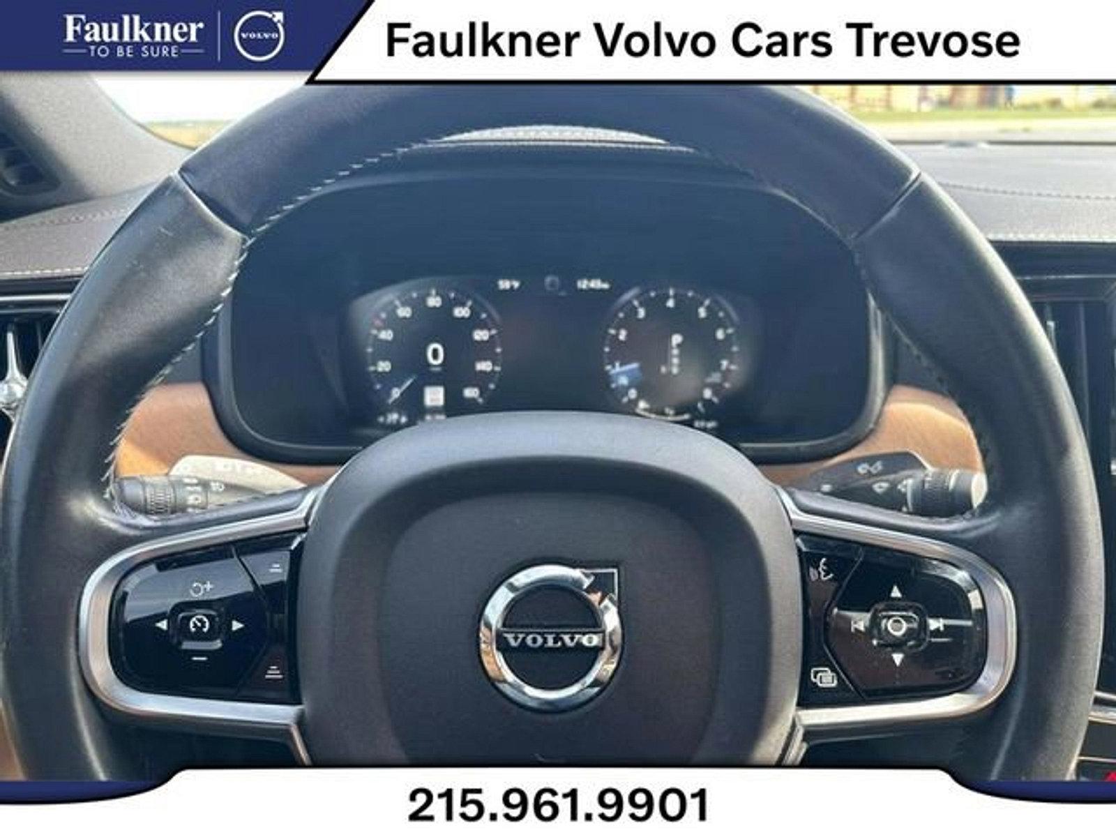 2017 Volvo S90 Vehicle Photo in Trevose, PA 19053