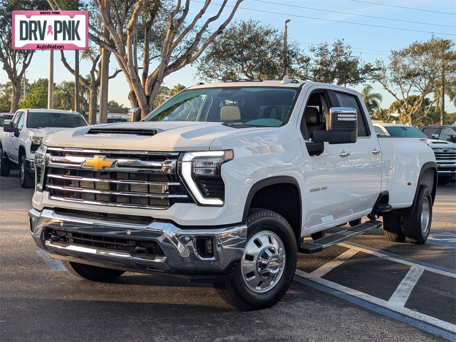 2025 Chevrolet Silverado 3500 HD Vehicle Photo in GREENACRES, FL 33463-3207