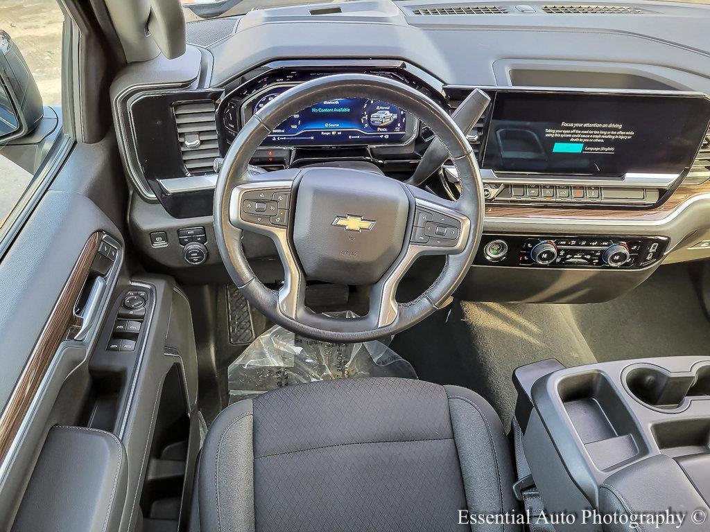 2022 Chevrolet Silverado 1500 Vehicle Photo in AURORA, IL 60503-9326