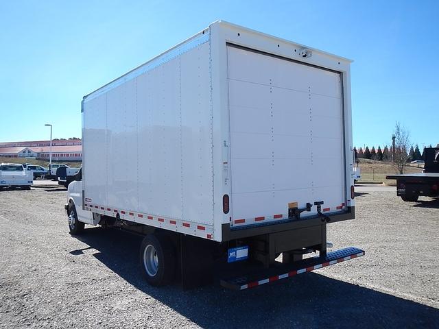 2024 Chevrolet Express Commercial Cutaway Vehicle Photo in JASPER, GA 30143-8655