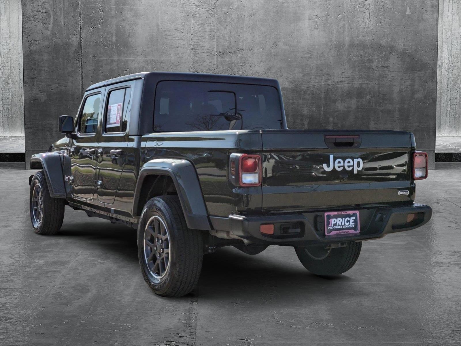 2023 Jeep Gladiator Vehicle Photo in DENVER, CO 80221-3610