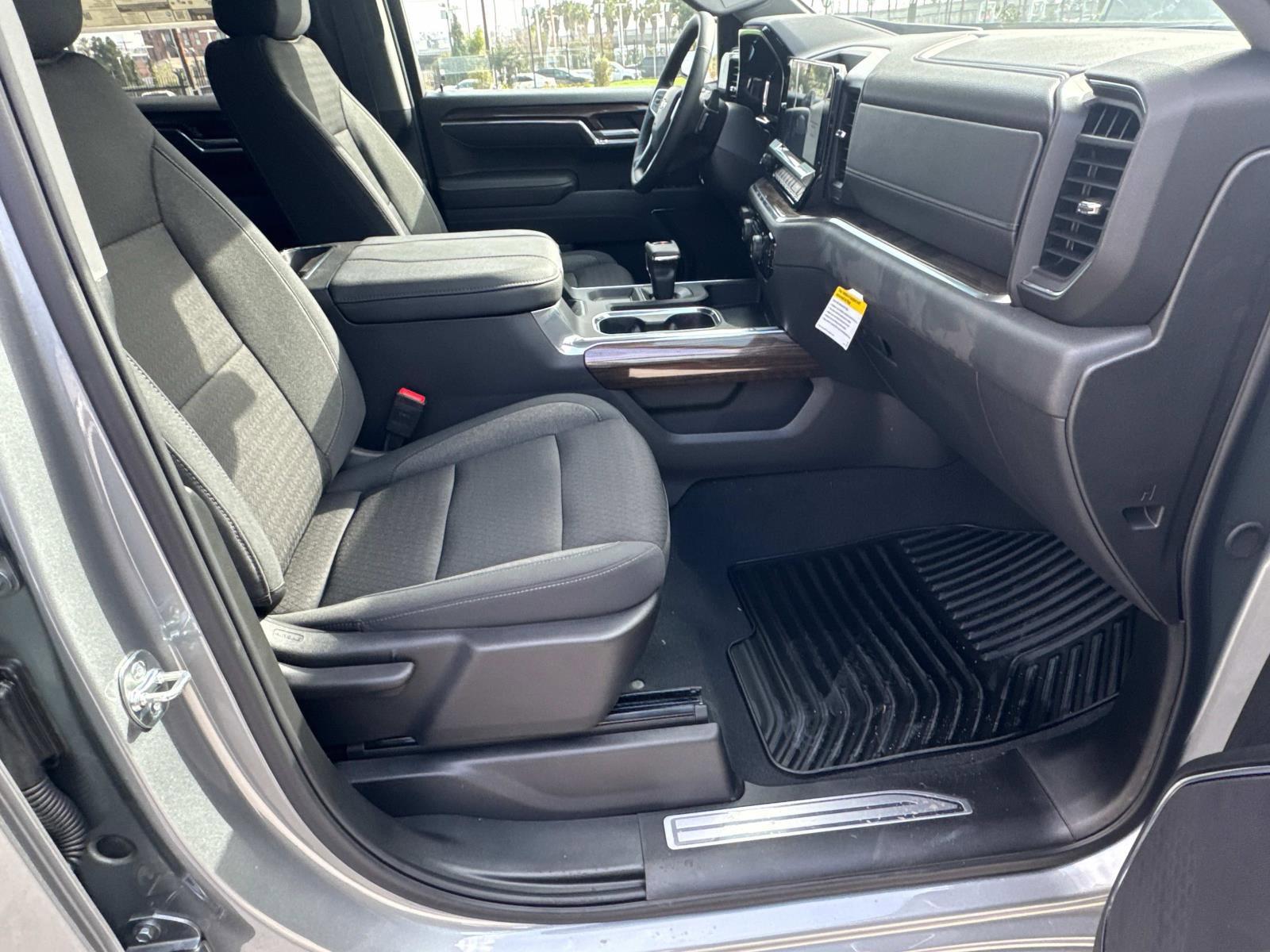 2025 Chevrolet Silverado 1500 Vehicle Photo in LOS ANGELES, CA 90007-3794
