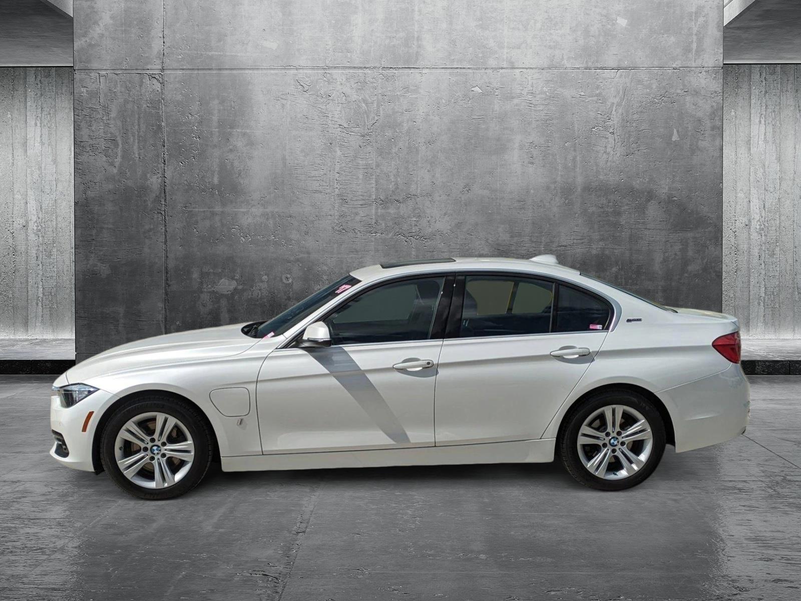 2017 BMW 330e iPerformance Vehicle Photo in Rockville, MD 20852
