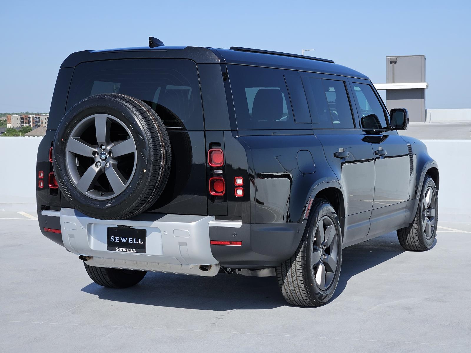 2025 Defender Vehicle Photo in AUSTIN, TX 78717