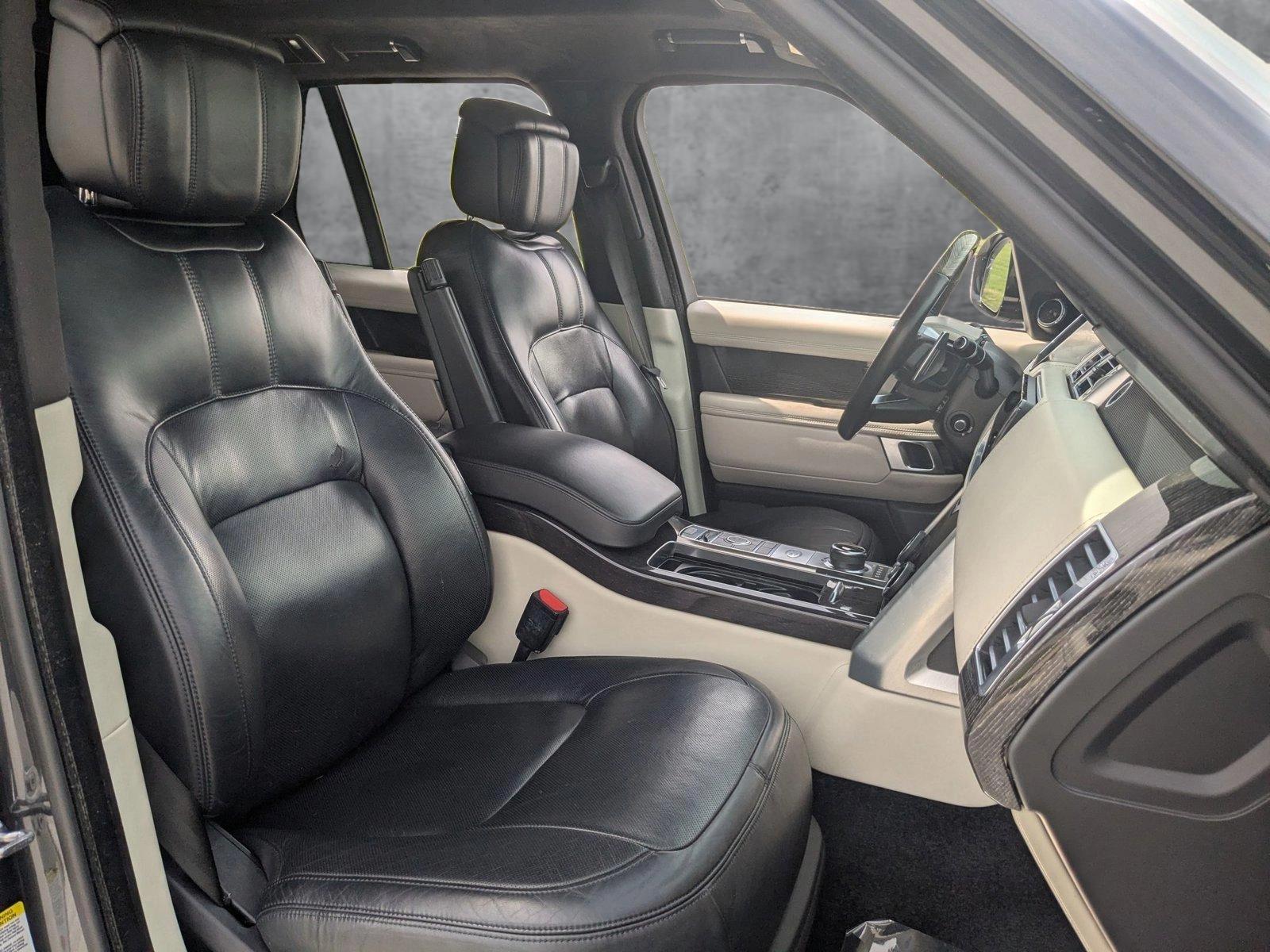 2019 Land Rover Range Rover Vehicle Photo in Cockeysville, MD 21030