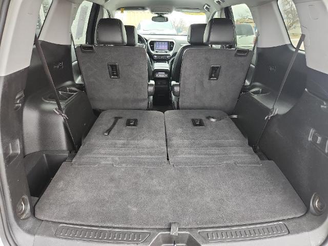 2023 GMC Acadia Vehicle Photo in HAYS, KS 67601-1994
