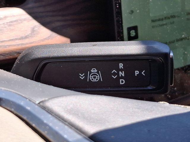 2023 Rivian R1S Vehicle Photo in DANBURY, CT 06810-5034