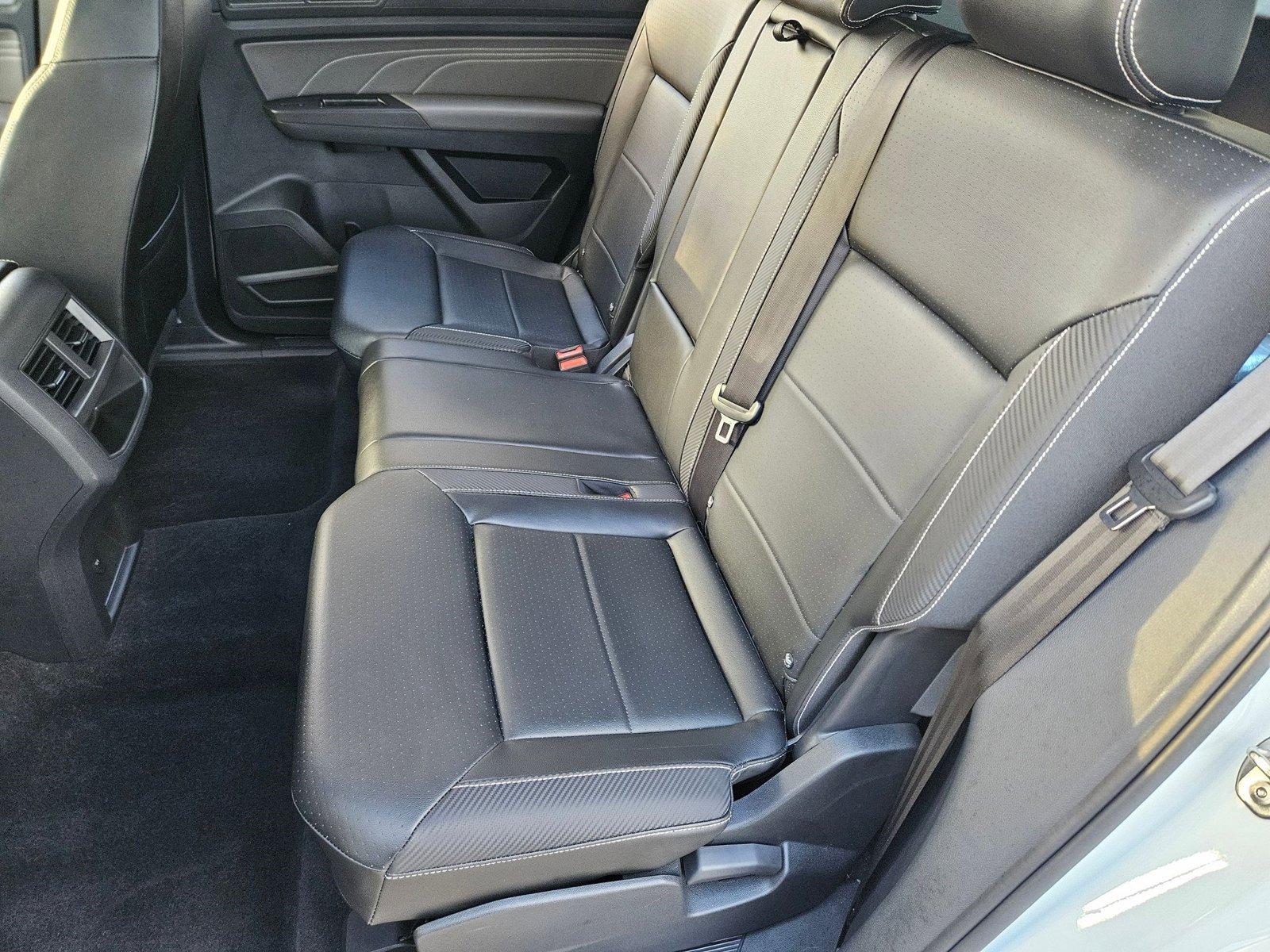 2022 Volkswagen Atlas Cross Sport Vehicle Photo in Pembroke Pines , FL 33027
