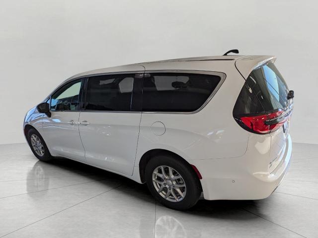 2025 Chrysler Pacifica Vehicle Photo in Oshkosh, WI 54901