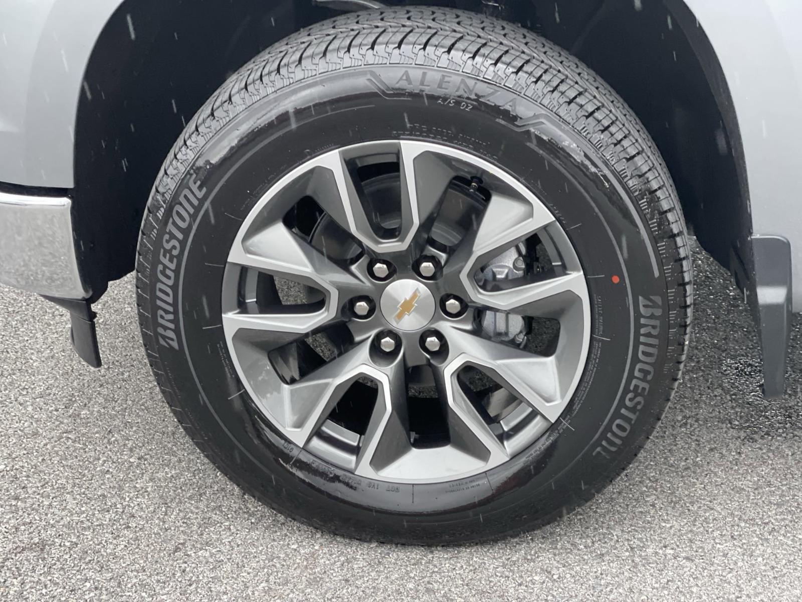 2025 Chevrolet Silverado 1500 Vehicle Photo in BENTONVILLE, AR 72712-4322