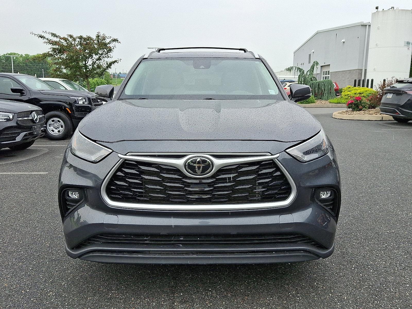 2022 Toyota Highlander Vehicle Photo in Mechanicsburg, PA 17050-2306