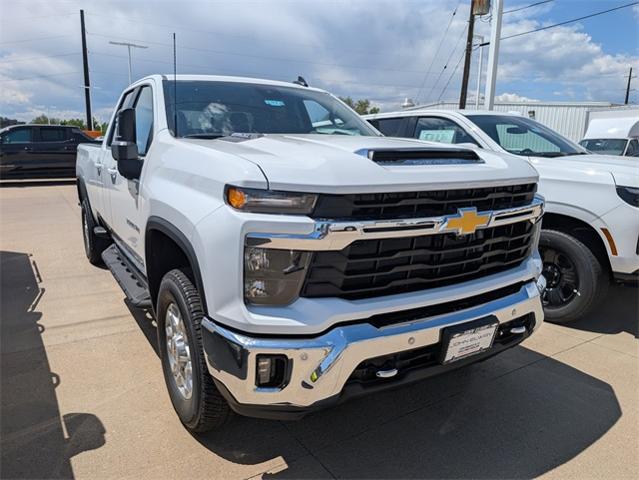 2025 Chevrolet Silverado 3500 HD Vehicle Photo in ENGLEWOOD, CO 80113-6708