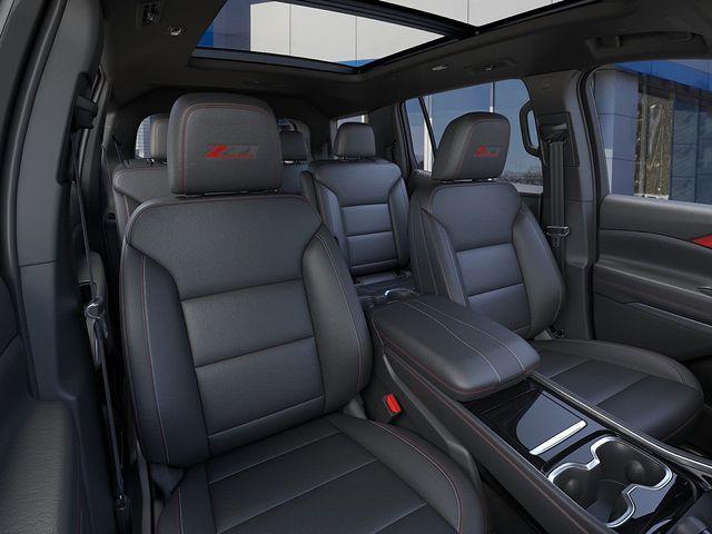 2025 Chevrolet Traverse Vehicle Photo in DANBURY, CT 06810-5034
