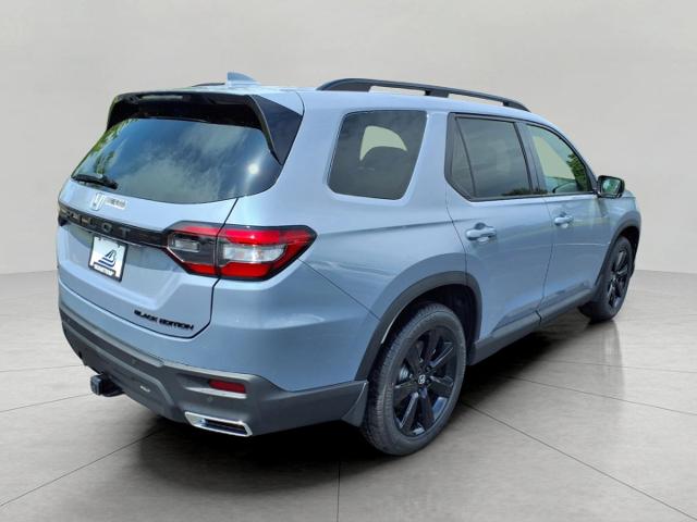 2025 Honda Pilot Vehicle Photo in Oshkosh, WI 54904